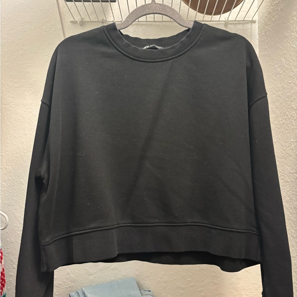 Zara Black Cropped Sweatshirt for Women